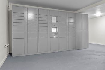 The broadmoor apartments in spokane, washington parcel room